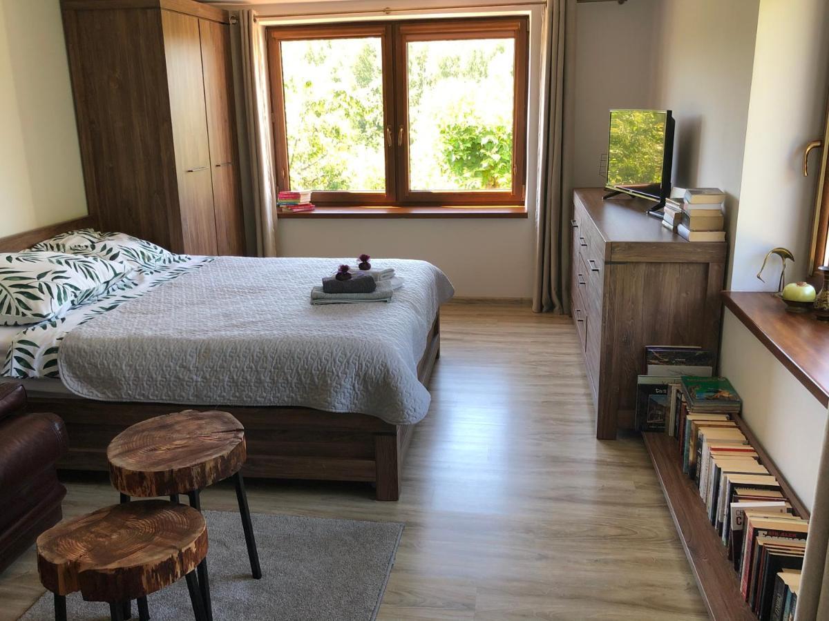 Vila Czytelnia W Sadzie Krzykawka Exteriér fotografie