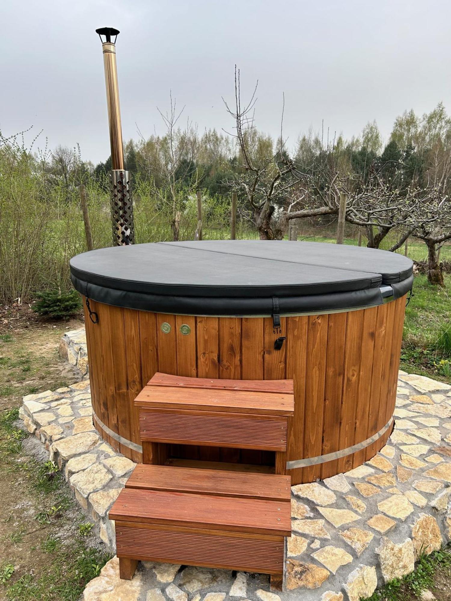 Vila Czytelnia W Sadzie Krzykawka Exteriér fotografie